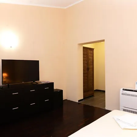 Luxury Uzorita Panzió
