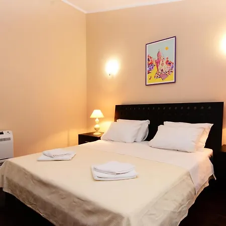 Panzió Luxury Uzorita