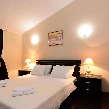 Luxury Uzorita Panzió