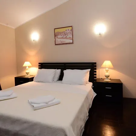 Luxury Uzorita