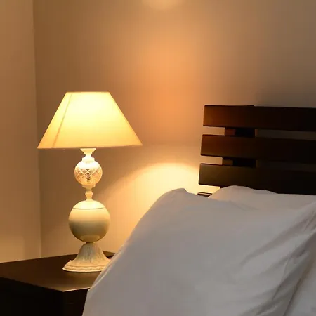 Luxury Uzorita Panzió 4*