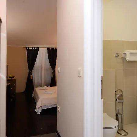 Luxury Uzorita Bed and breakfast