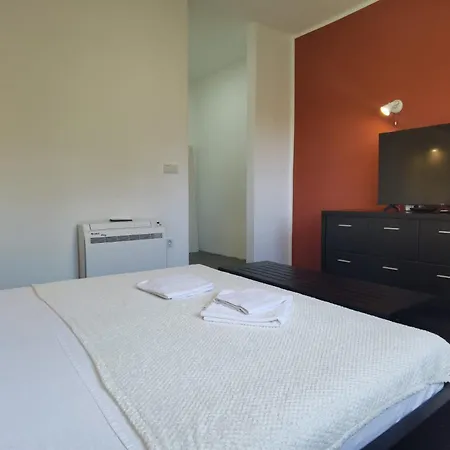 Luxury Uzorita Panzió 4*