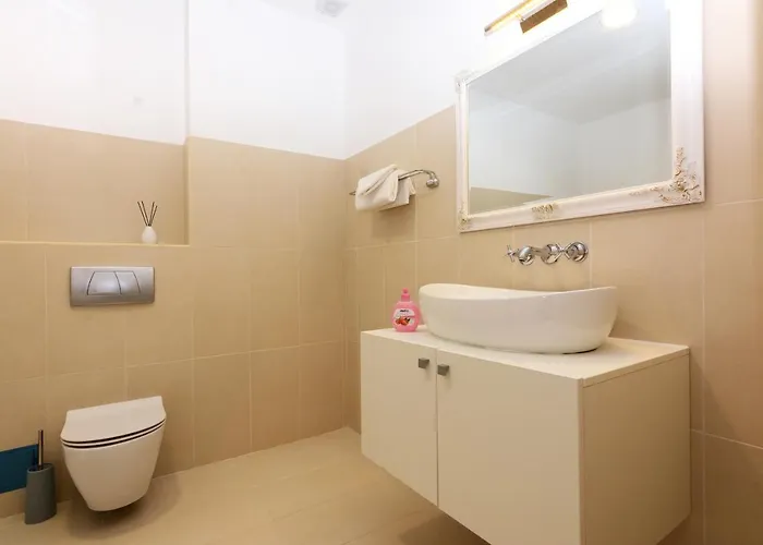 Luxury Uzorita Bed & Breakfast 4*