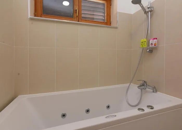 Luxury Uzorita 4* Šibenik