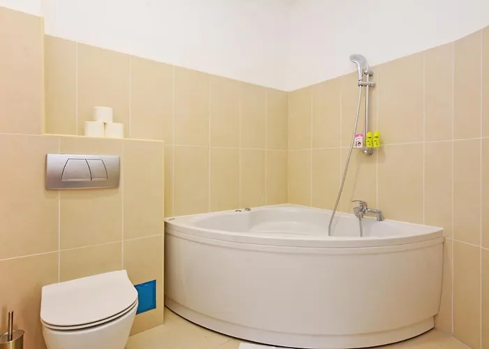 Luxury Uzorita Panzió