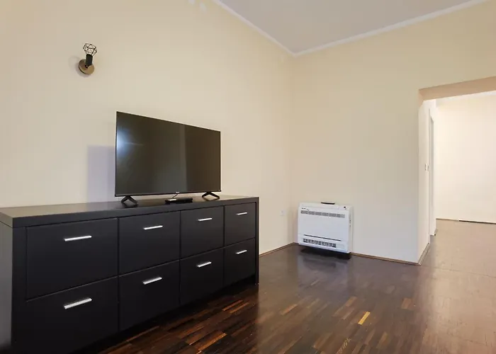 Luxury Uzorita Bed & Breakfast